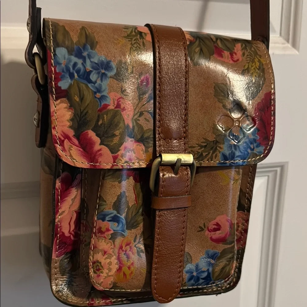 Patricia Nash Brown and Tan Crossbody Bag with Floral Pattern - Picture 2 of 7